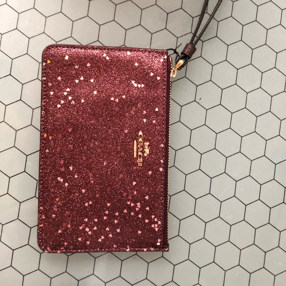 coach wristlet never used before comes with box